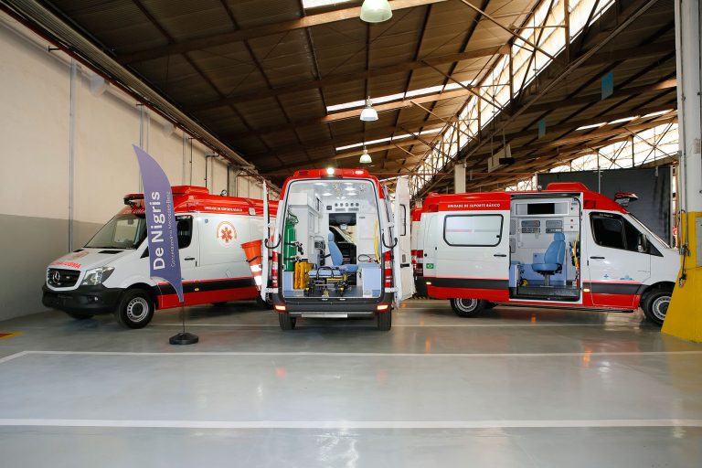 Mercedes-Benz entrega 300 ambulâncias Sprinter para o SAMU