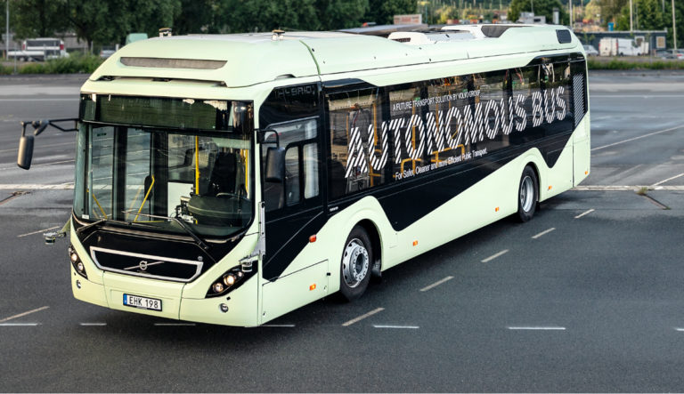 Volvo demonstra na Suécia o seu ônibus autônomo