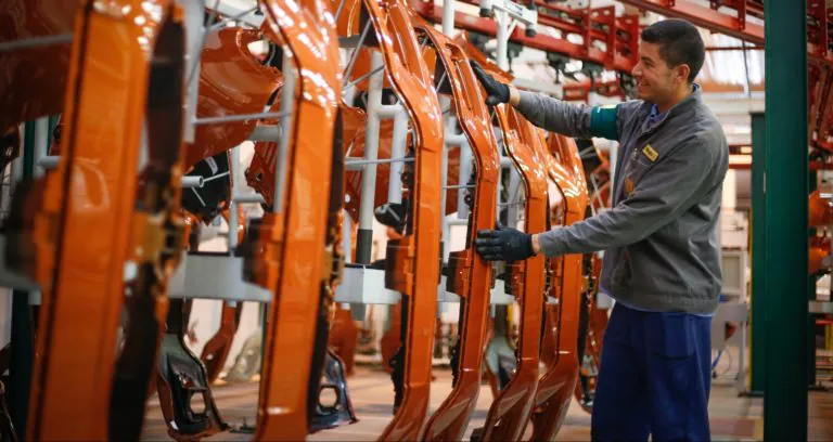 A produção industrial  de São Paulo teve queda de 2,6% em novembro. O estado foi o principal fator para a queda de 1,2% da produção nacional