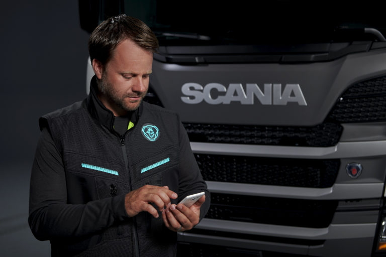 Colete conectado da Scania dá mais segurança ao motorista