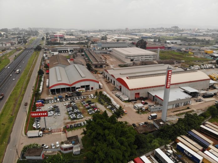 Desde que unificou suas fábricas em uma única unidade em Guarulhos, São Paulo em 2018, a Truckvan mudou de estratégia no mercado reforçando