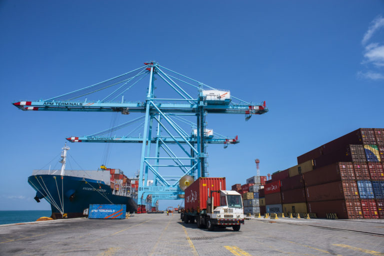 Porto de Pecém bate recorde em movimentação de cargas com 2.190.896 toneladas somente em setembro. Essa é a segunda vez que o porto ultrapassa