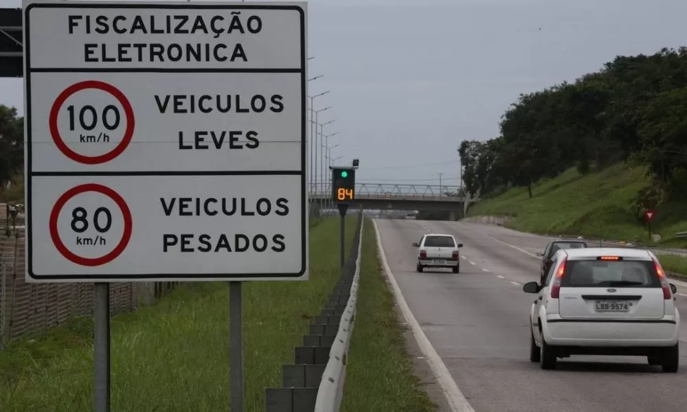 Departamento de Estradas e Rodagem, o DER, de São Paulo divulgará a localização de todos os radares no estado. Dessa forma, a lista completa