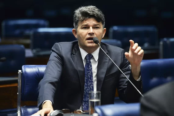 O deputado federal, José Medeiros (PSL) defendeu que a nova realidade para o frete seja construída menos burocrática e sem os penduricalhos atuais.