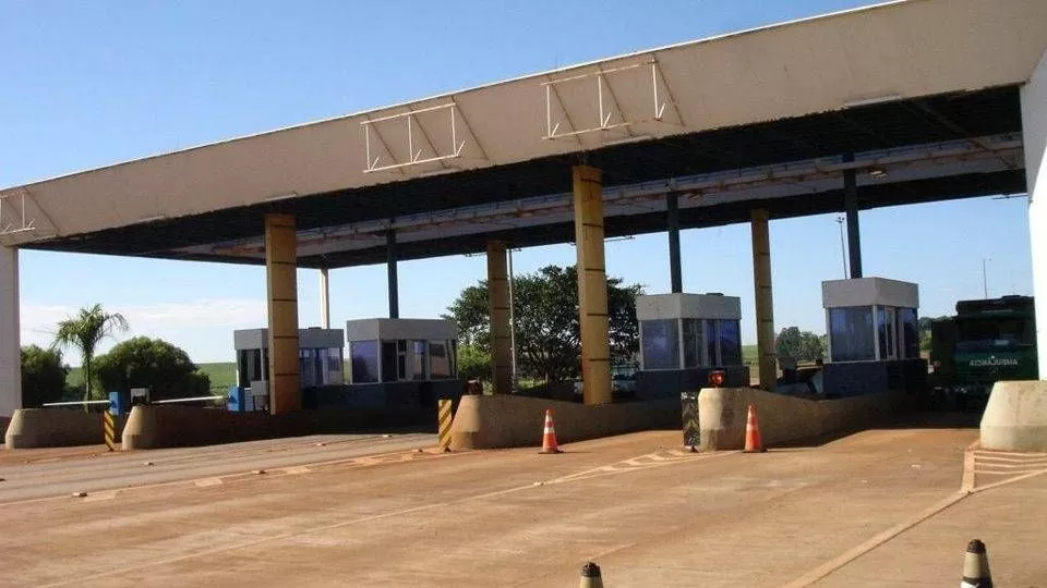A Justiça Federal do Paraná determinou a redução em 25,77% da tarifa de pedágio cobrada nas praças de pedágio administradas pela Econorte