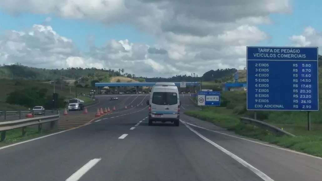 O Governo firmará acordos com concessionárias, permitindo o aumento de tarifas de pedágio para incentivar a duplicação de rodovias.