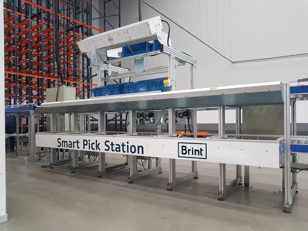 A Brint Intralogistics Solutions, empresa especializada em soluções inlogística, está lançando a Smart Pick Station Brint. O novo protudo, trata-se de uma estação de trabalho de alta performance para apoiar a separação de pedidos em centros de distribuição.