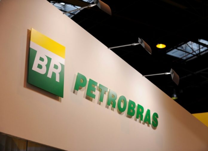 A Petrobras anunciou hoje (23) a etapa de divulgação de oportunidade (teaser) referente à venda da totalidade de suas participações no Polo Carmópolis,