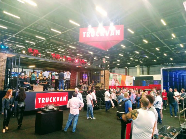 A Truckvan, tradicional fabricante de implementos rodoviários, chega a sua quarta participação na Fenatran apostando na linha pesada