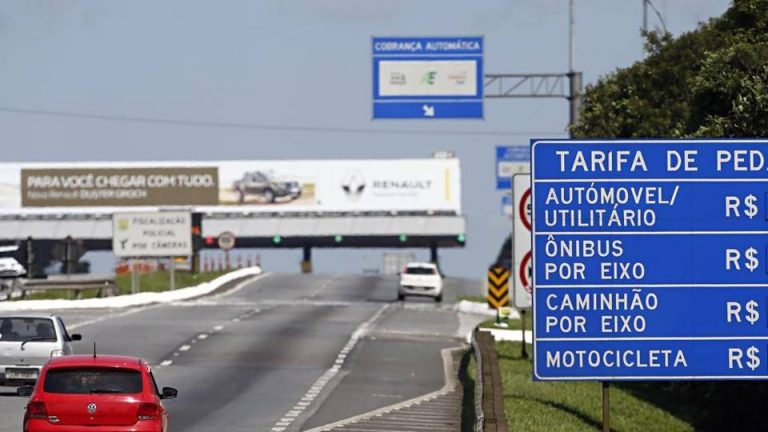 Uma portaria publicada pelo Ministério da Infraestrutura prevê a isenção da tarifa do pedágio para novas concessões de rodovias federais do Brasil.