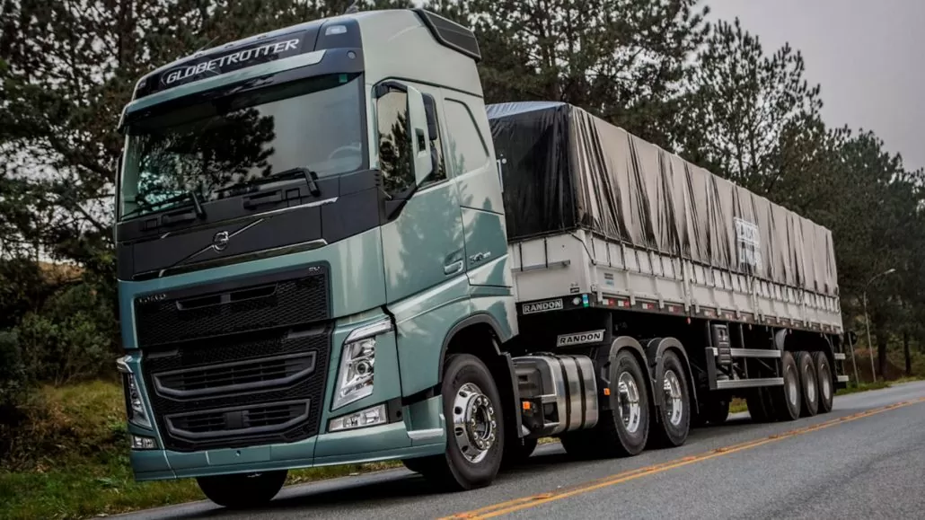 Volvo FH 540 6x4T: eleito mais uma vez como "Caminhão do Ano" e Caminhão Pesado do Ano.