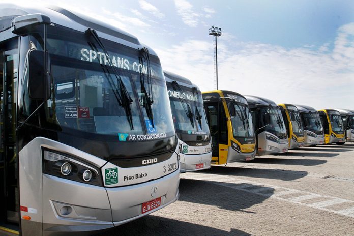 Em razão da redução do número de passageiros, a SPTrans, que administra os ônibus da capital paulista, decidiu fazer ajustes e reduzir a frota de ônibus