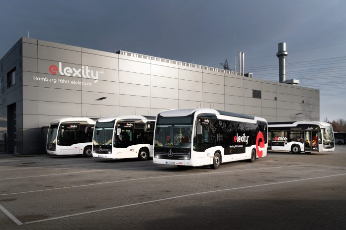 A Daimler Buses acaba de entregar 16 ônibus elétricos eCitaro da Mercedes-Benz para a empresa VHH (Verkehrsbetriebe Hamburg-Holstein GmbH)