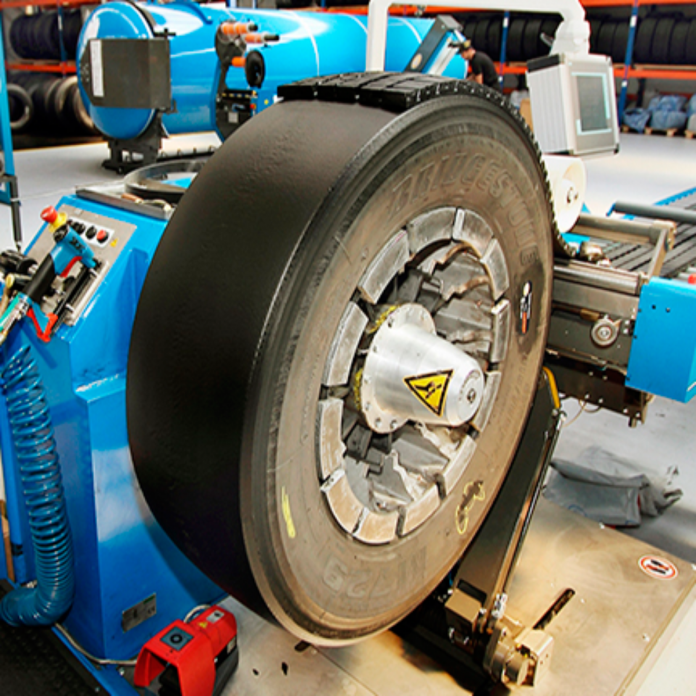 A Bridgestone, fabricante de pneus, se uniu à rede de parceiros Bandag Truck Service para doar recapagens de pneus. Dessa forma, as empresas pretendem