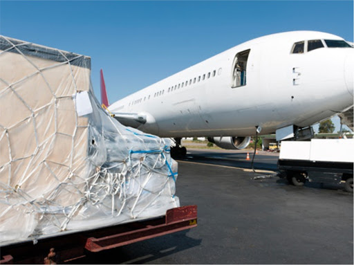 O transporte de carga aérea recuou 48% no país em abril na comparação com o mesmo mês de 2019, segundo um levantamento da Confederação Nacional da Indústria