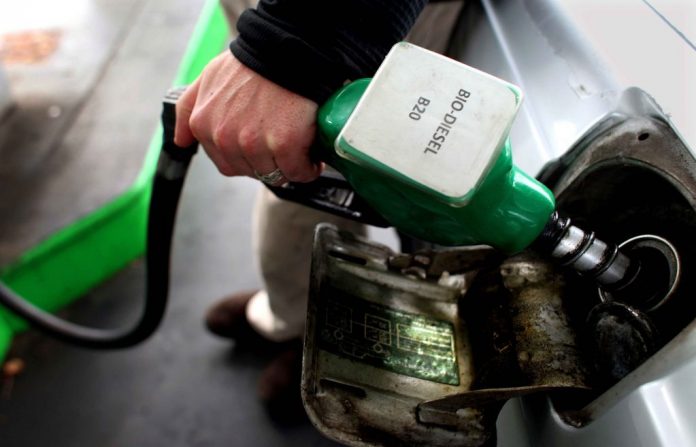 De acordo com decisão tomada nesta 2ª feira (29/11) pelo Conselho Nacional de Política Energética (CNPE), a mistura do biodiesel no diesel continuará