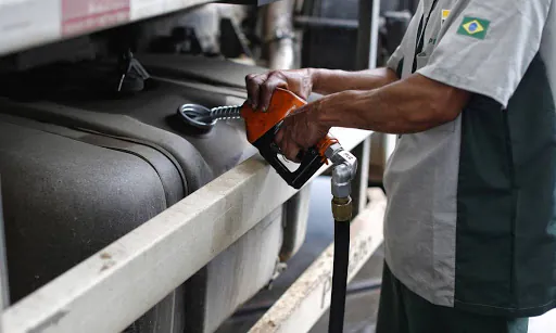 As vendas de diesel alcançaram em 2021 o maior volume mensal para meses de novembro para os consumidores finais.
