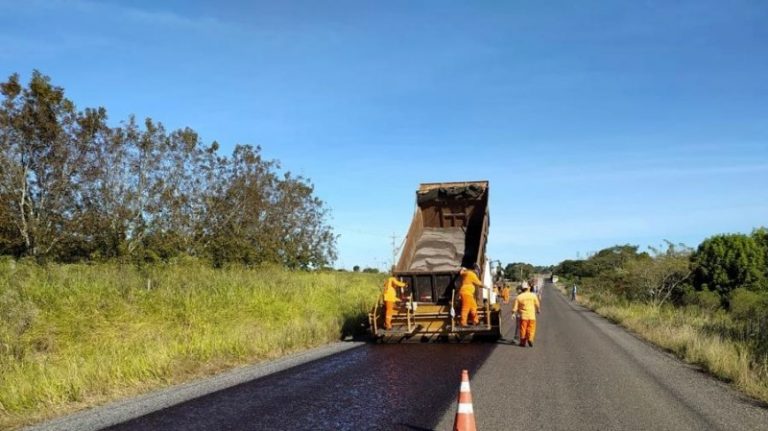 O governo do estado do Rio Grande do Sul concluiu a recuperação do pavimento da ERS-403, em Rio Pardo, e da VRS-809, no acesso à Universidade Federal