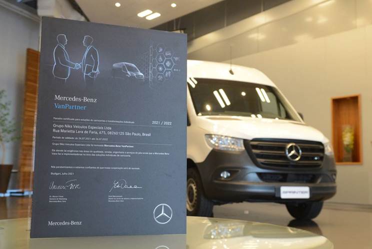 A Mercedes-Benz Vans está celebrando uma dupla certificação de implementadoras brasileiras de furgões. Em novembro, a montadora certificou a empresa