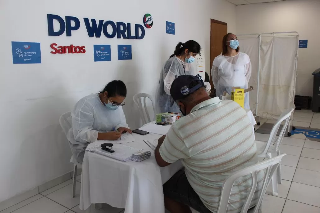 A DP World realiza a 8ª edição do programa Motorista Legal, que oferece serviços gratuitos de saúde e bem-estar aos caminhoneiros.