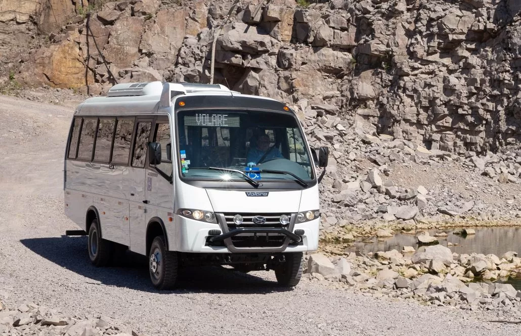 A Volare, unidade de negócios da Marcopolo S.A., vendeu nos primeiros oito meses deste ano, 170 unidades do modelo Attack 8 4X4. Dessa forma,