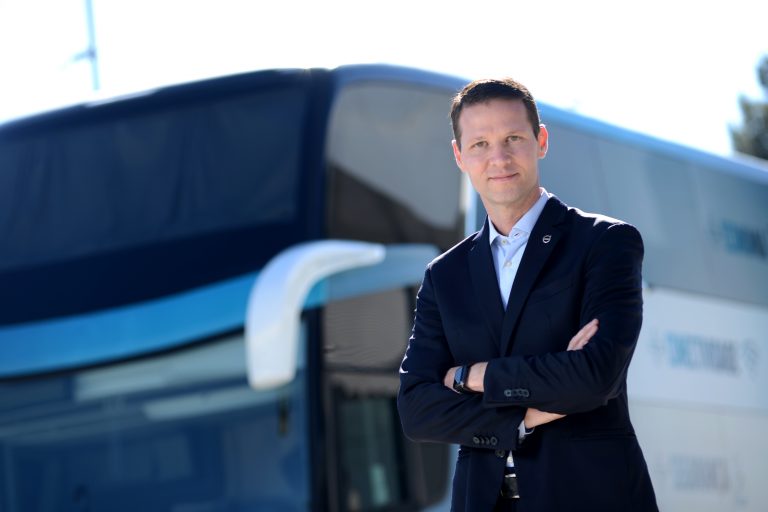 Volvo Bus lança serviço de assinatura para ônibus rodoviário