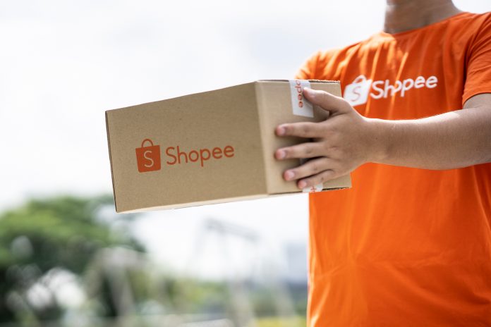 A Shopee deve iniciar Brasil o uso do modelo fulfillment. Assim, a empresa deve apostar no conceito que oferece a possibilidade dos vendedores da plataforma