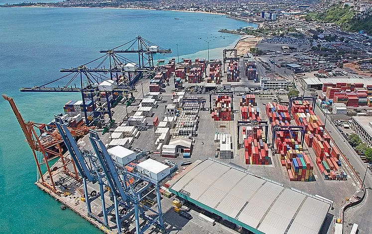 A Companhia Docas da Bahia (Codeba) registrou movimentação recorde neste ano. Entre janeiro e novembro, foram movimentadas 12.202.221 toneladas.