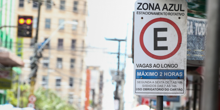 Prefeitura de São Paulo reajusta a tarifa Zona Azul a partir de hoje (20). O preço da tarifa básica do cartão digital, válido para uma hora de