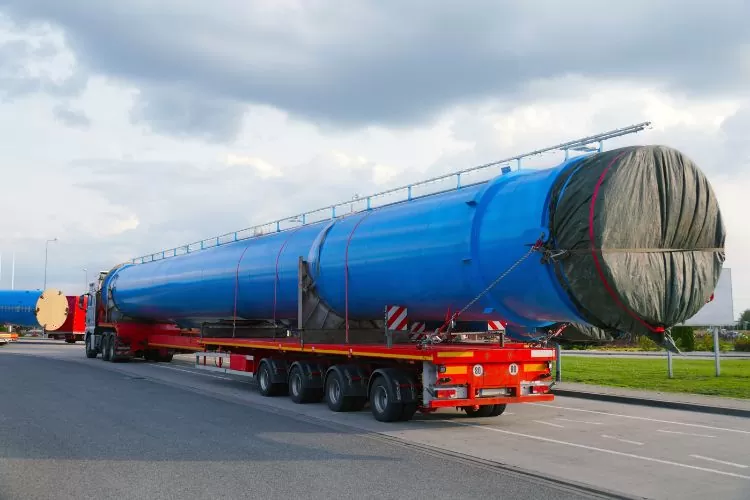 O SEST SENAT lançou, nesta segunda (21), novo edital para a Capacitação Especializada para a Segurança na Operação do Transporte de Cargas.