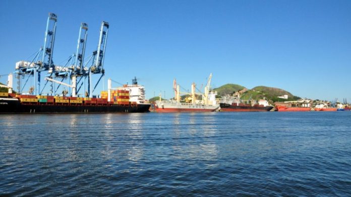 A FIP Shelf 119 Multiestratégia adquire a Companhia Docas do Espírito Santo (Codesa) na primeira desestatização do setor portuário no Brasil.
