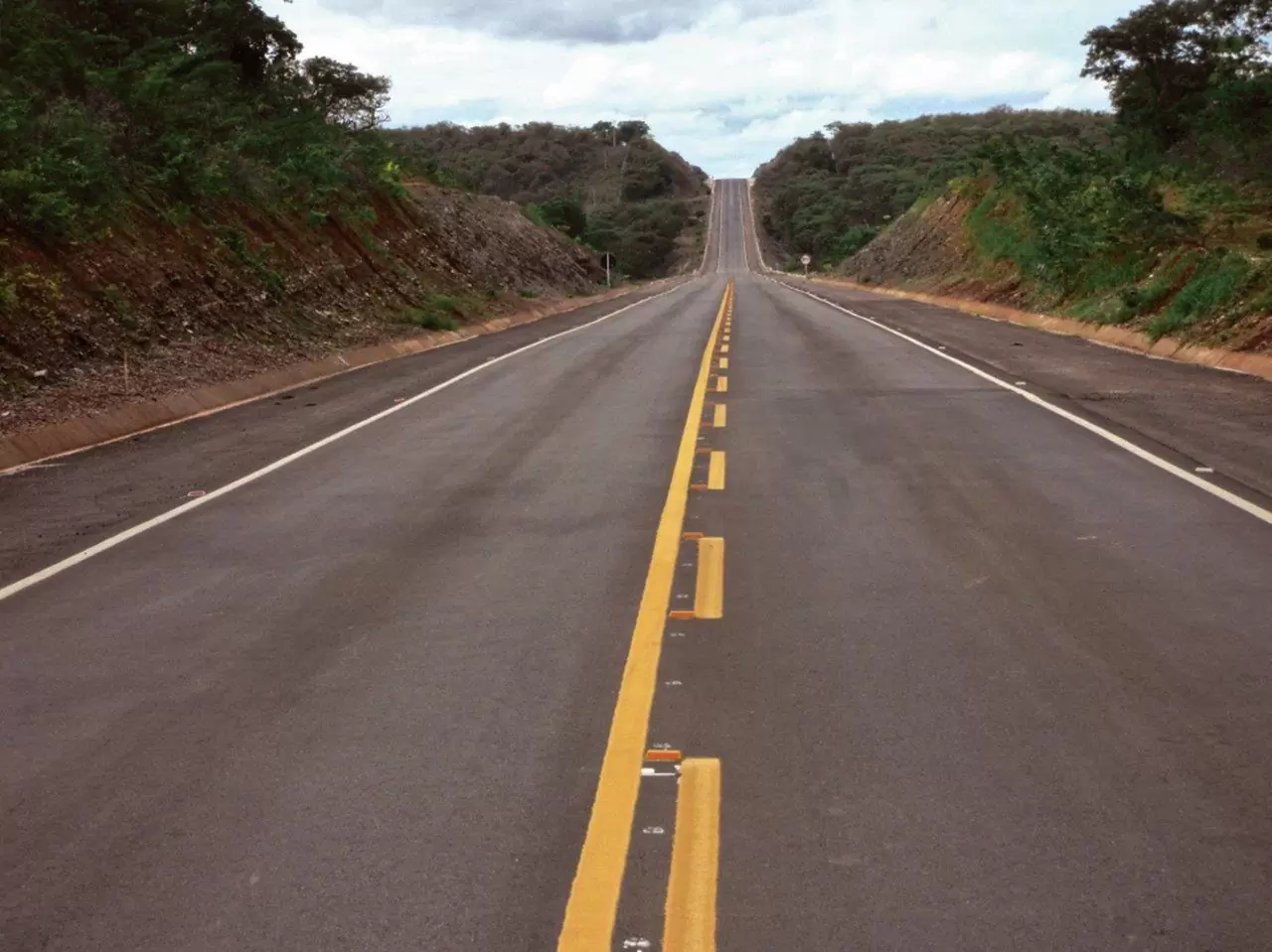 A Secretaria de Estado de Infraestrutura e Mobilidade (Seinfra) autorizou o reajuste da tarifa de pedágio do contrato de concessão nas cinco praças da BR-135