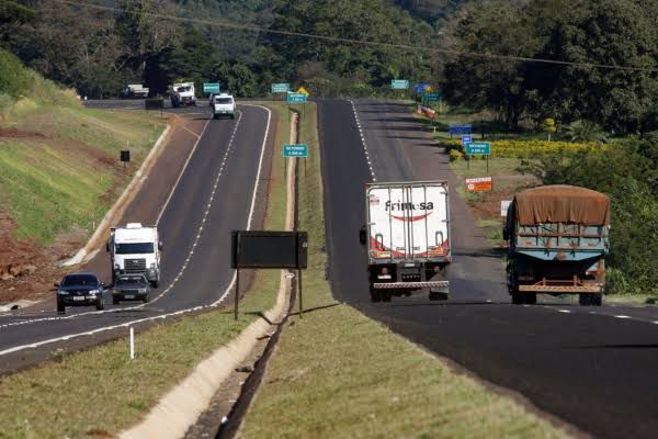O Departamento de Estradas de Rodagem do Paraná (DER/PR) iniciará em breve a fiscalização com balanças veiculares nas principais