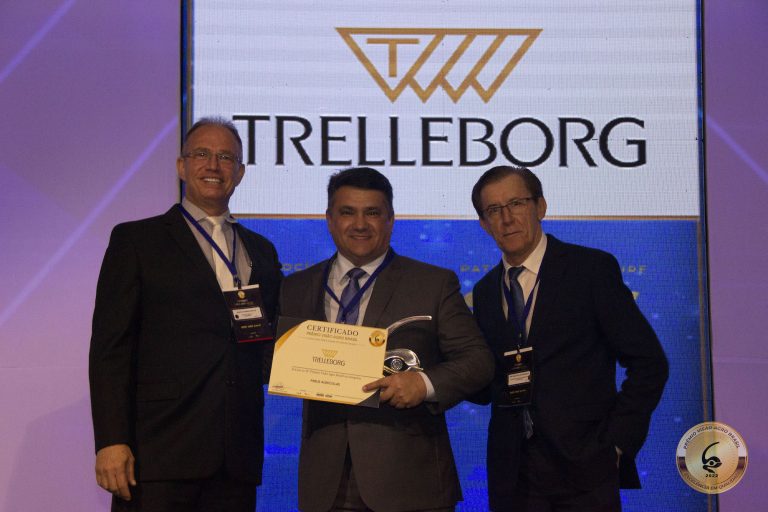 Em premiação nacional, Trelleborg é eleita o “Melhor Pneu Agrícola”