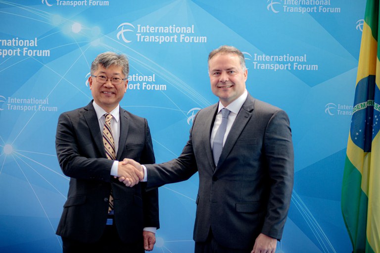 Brasil se torna membro do Fórum Internacional dos Transportes