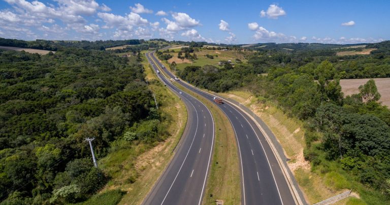 Leilão de rodovias no Paraná deve garantir pedágio mais baixo