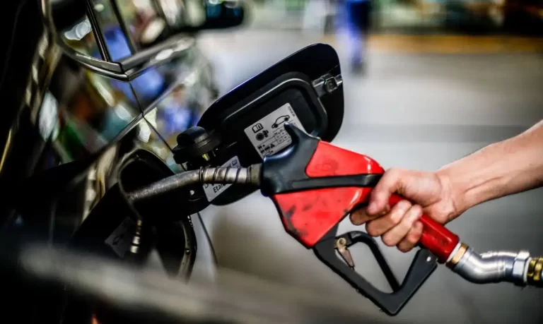 Preço do litro do diesel reduz mais de 4% no País em junho