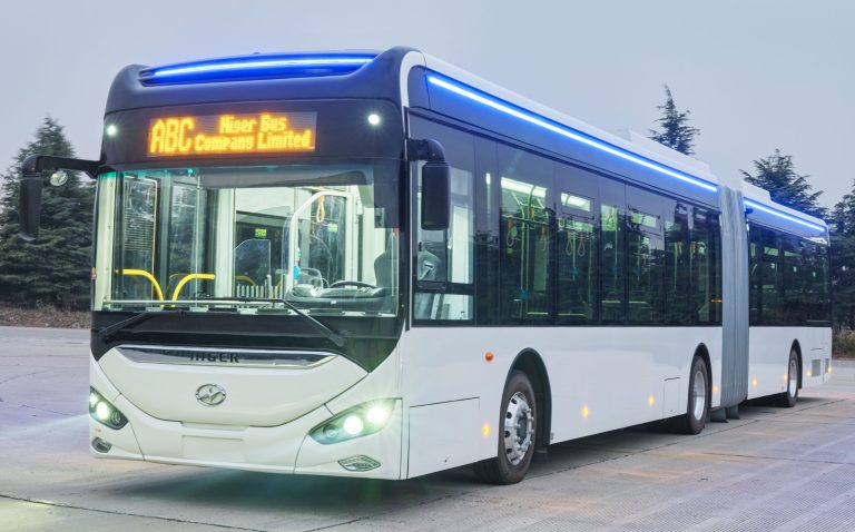 TEVX Higer apresenta novo ônibus elétrico de 18 metros