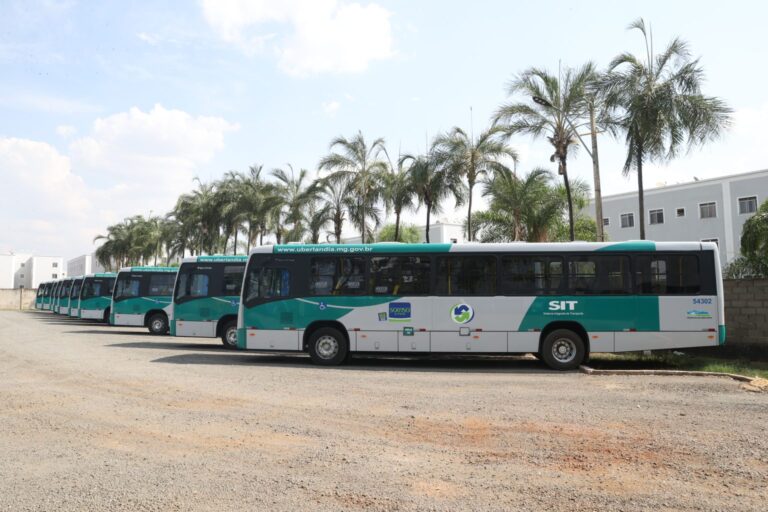 Uberlândia ganha 21 novos ônibus com chassi Mercedes OF1721 Euro 6