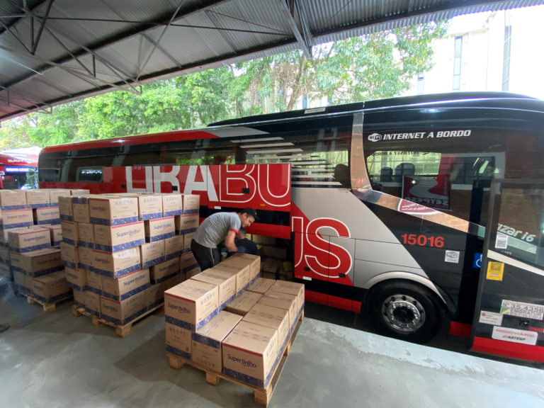 Empresas de ônibus rodoviários de São Paulo doam mil cestas básicas a famílias carentes