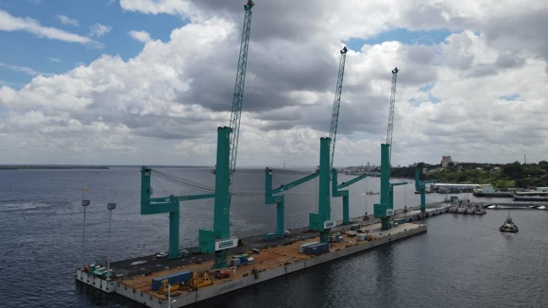 Guindastes elétricos vão permitir salto logístico no porto de Manaus (AM)