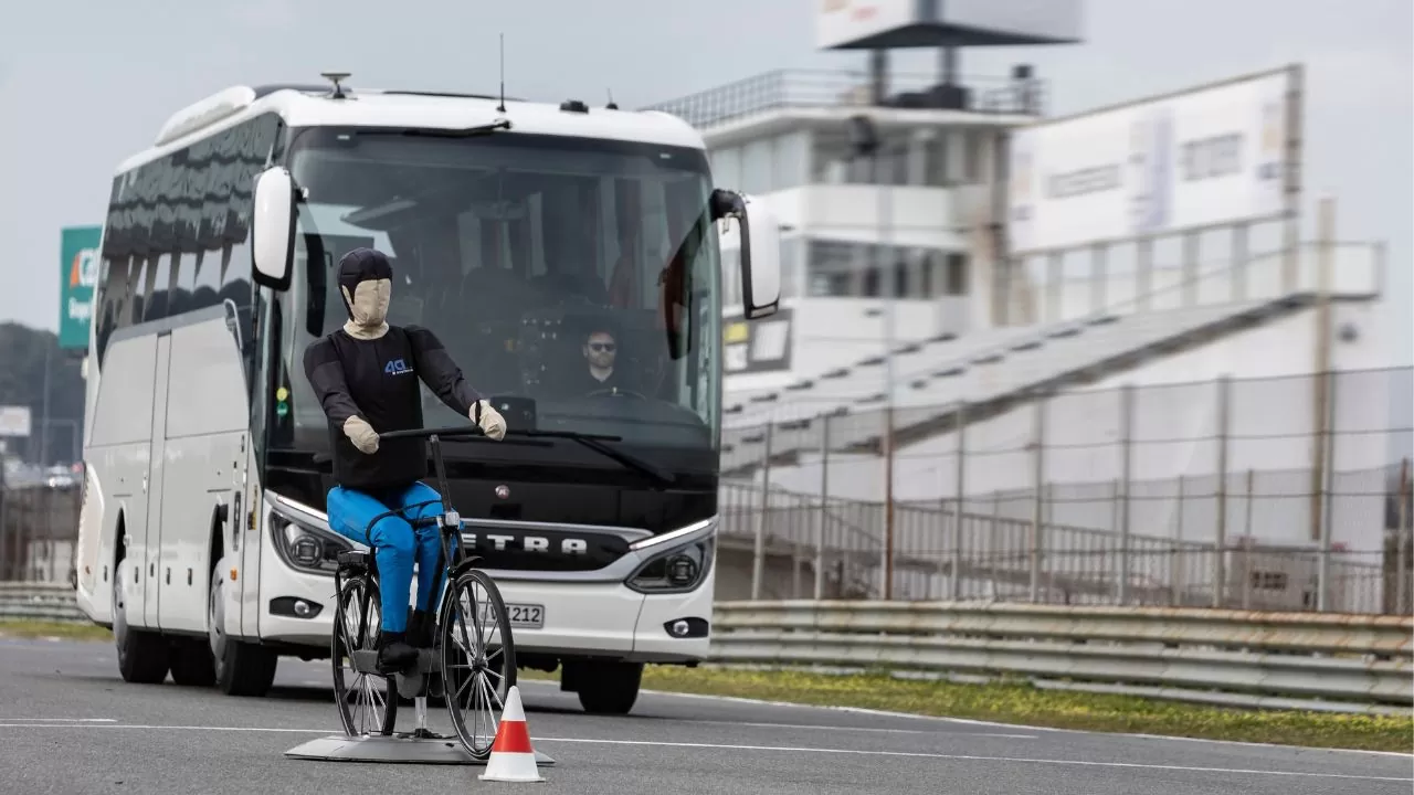 daimler buses driving experience