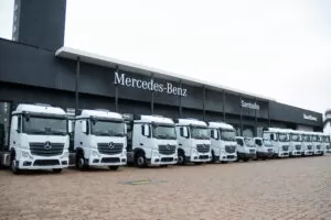 Caminhões Mercedes-Benz