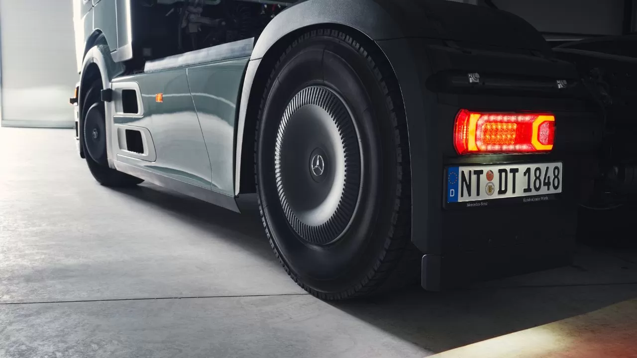 Mercedes-Benz Actros L