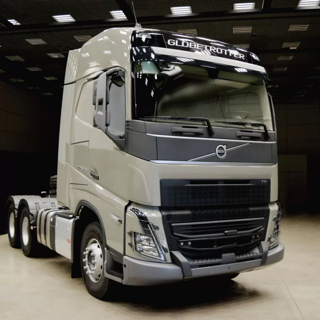 Volvo FH 6x4 com pacote XC