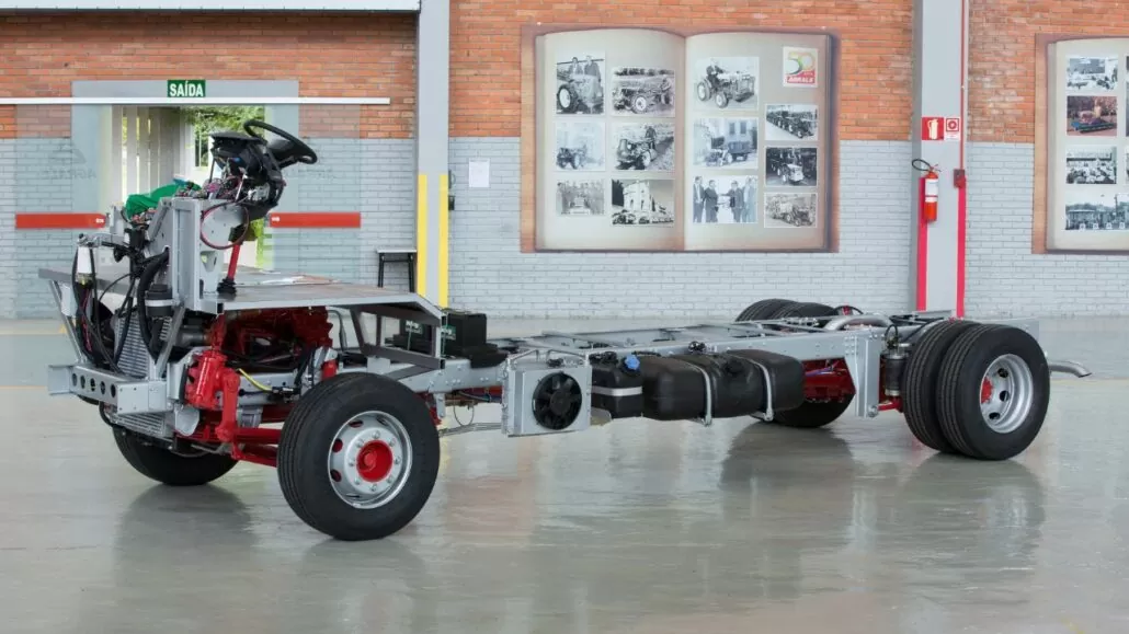 Chassi Agrale equipado com a transmissão automática Allison T2100 xFE