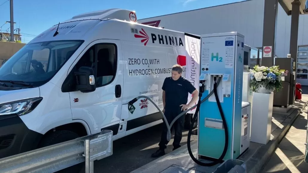 Phinia van