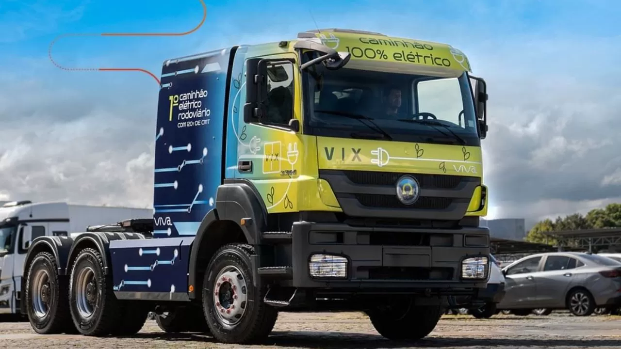 O Atlas é um Mercedes-Benz Axor 3344