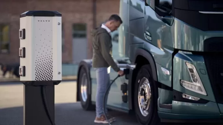 Volvo Trucks Charging Management