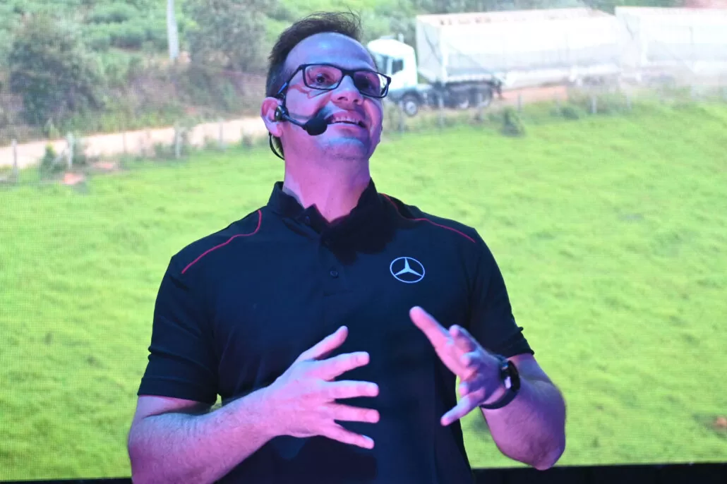 Jefferson Ferrafez durante coletiva de lançamento dos produtos para a FENATRAN 2024